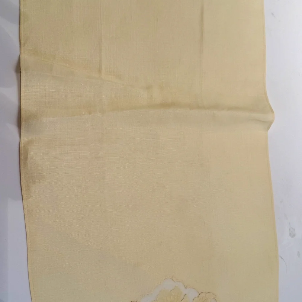 Pair Vintage Pale Yellow Madeira Linen & Organza Fingertip Towels